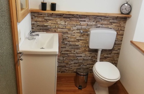 Monchsdeggingen Apartment | Cozy vacation apartment (50sqm) with fully equipped kitchen and free WiFi