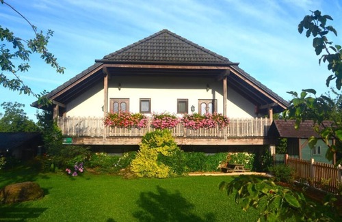 Kollmitzberg Apartment | Cozy vacation apartment Ötscherblick (60 sqm) with separate entrance