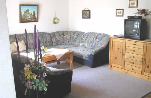 Bischofsgruen Apartment | Cozy vacation apartment (45sqm) for 2 persons with balcony
