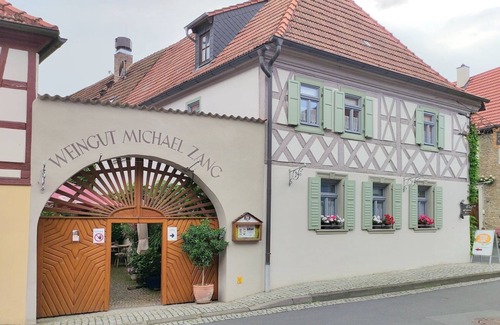 Sommerach Apartment | Cozy vacation apartment (60sqm) for up to 4 people with kitchenette