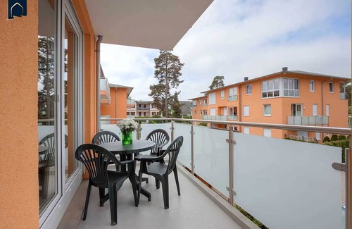 Ueckeritz Apartment | Cozy vacation apartment with balcony & parking space - close to the beach on Usedom