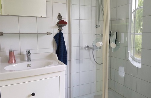 Neuwittenbek House | Cozy vacation cottage, directly on the North Baltic Sea Canal