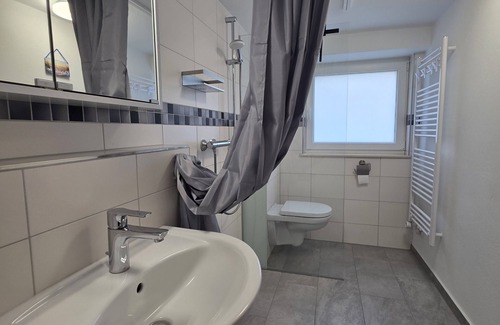 Gross Stroemkendorf Apartment | Cozy vacation apartment "Küstenkind" in a rural location in Groß Strömkendorf.
