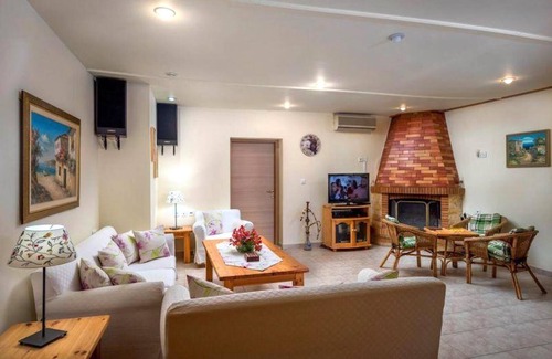 Tertsa House | Cozy vacation home in the quiet village of Tertsa