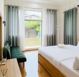 Anuradhapura Bed & Breakfast | Cozy Vacation Home