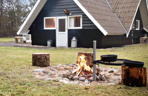 Vemb House | Cozy vacation home with conservatory on Nissum Fjord.