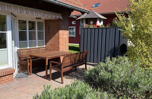 Kopendorf House | Cozy vacation home with garden and terrace on Fehmarn on the Baltic Sea with dog