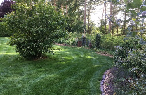 Zetel House | Cozy vacation home with large garden in a quiet location near the North Sea coast