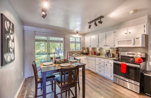 Morse Park Apartment | Cozy Veranda Vibes | BBQ, Garage, String Lights