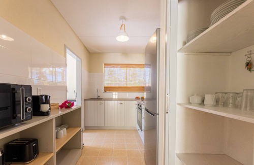 Grote Berg Villa | Cozy villa, 6 persons, private pool, comfortable car (7 seater), tropical garden