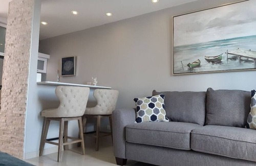 Playa Fortuna Apartment | Cozy Waking Distance to the Beach
