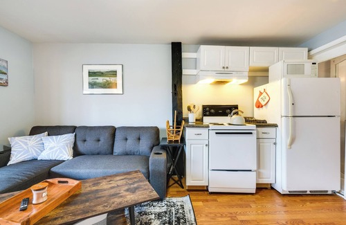 Hallowell Apartment | Cozy Water-View Apt in the Heart of Downtown!