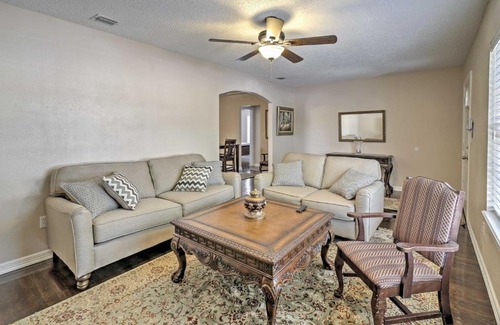 Weslaco House | Cozy Weslaco Home with Backyard in Quiet Neighborhood