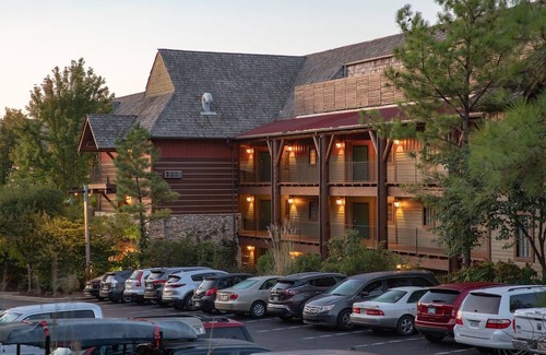 Big Cedars House | Cozy Wilderness Club at Big Cedar, 2 Bedroom Cabin