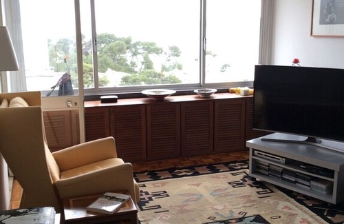 Paco De Arcos Apartment | Cozy with Balcony, Great Views, Beach 10min, Train Lisbon & Cascais.