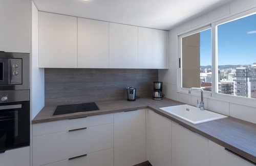Grao de Gandia Apartment | Cozy with mediterranean style, a few meters from the beach. A/C and free wifi. Terrace with sea views