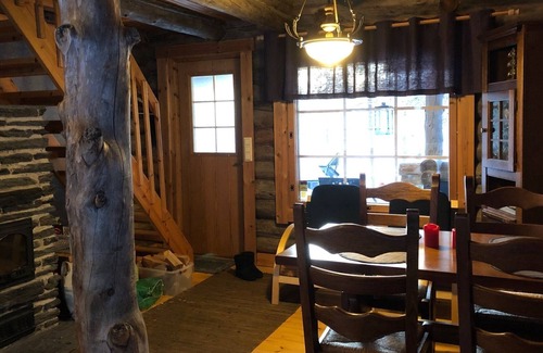 Kehys-Kainuu House | Cozy Wooden Log Cabin With Modern Amenities - Inc. private swimming pond