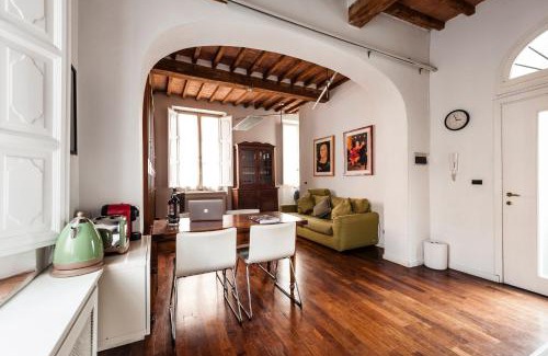 Pisa City Centre Apartment | CozyStay - Apt, One-bed apt & Rooms