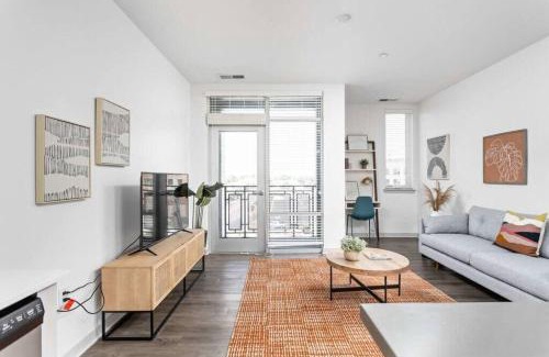 Downtown Indianapolis Apartment | CozySuites 1BR in Bottleworks Indy Unit #7