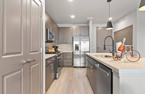 Downtown Phoenix Apartment | CozySuites PHX RORO Gym, Pool, Pets, Parking! #13