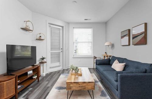 Cole-Noble District Apartment | CozySuites Spacious 1BR Near Whole Foods