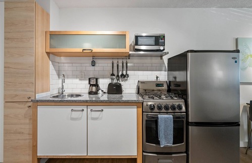 Brookwood Apartment | (CPA) Quick + Easy Virtual Check In, Perfect for Business Professionals