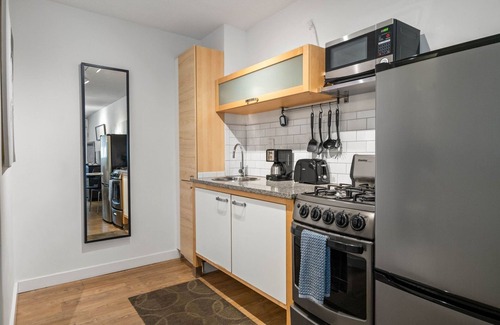 Brookwood Apartment | (CPA) Quick + Easy Virtual Check In, Perfect for Business Professionals