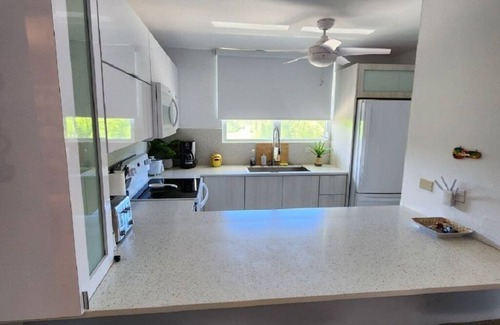 Rio Grande Condo | Crab Shack Condo at the Beach! Newly renovated! Beachfront with pool!