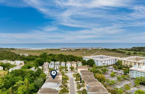 Palmetto Dunes House | Crabline Getaway by AvantStay Private Pool Hot Tub Easy Beach Access