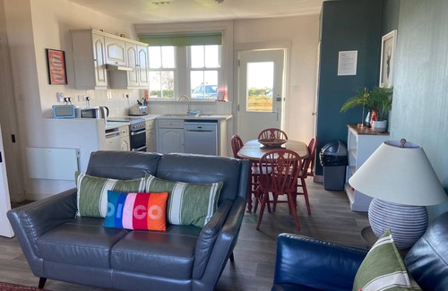 Anstruther Cottage | Cradle Cottage - a cottage that sleeps 4 guests in 2 bedrooms
