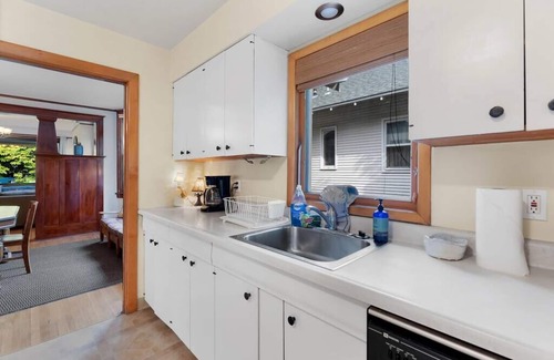 Manito House | Craftsman Crush | Comfy, Stylish, South Hill