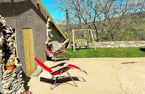 Cockermouth Cottage | Crag End Fern Cottage, sleeps 2 guests in 1 bedroom with walking over the Lorton Fells from the doo