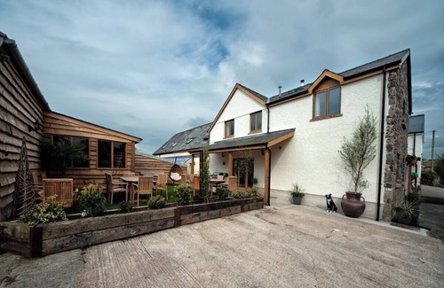 Brecon House | Crai Valley Holiday Complex