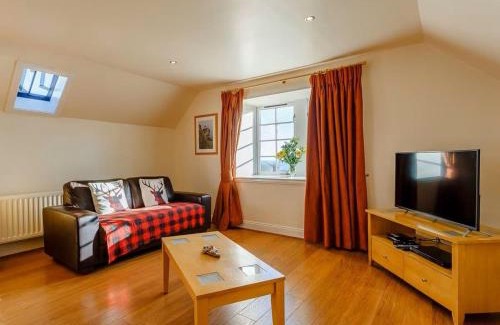Latheronwheel House | Craiglea Barn