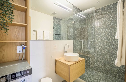 Flims Apartment | Crap da Flem is a bright and modern 3.5 room apartment for 4 people.