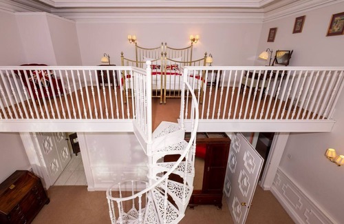 Kilmarnock Other | Craufurdland Castle - Countryside tranquility only 25 mins from Glasgow City
