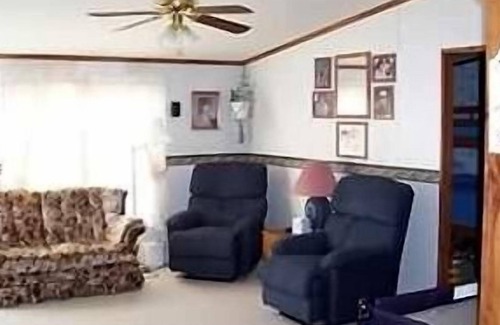 Meadville House | Crawford's Great Lake Escape & Accommodations - Conneaut Lake