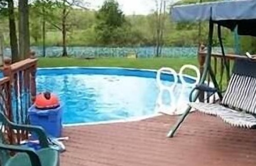 Meadville House | Crawford's Great Lake Escape & Accommodations - Conneaut Lake
