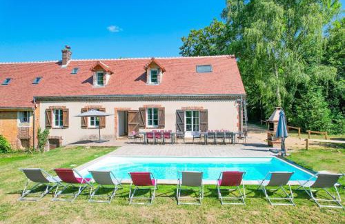 Beaumont-les-Autels House | Crazy Villa Moulin du Vinet 28 - Heated pool - Basket - 2h Paris - 26p