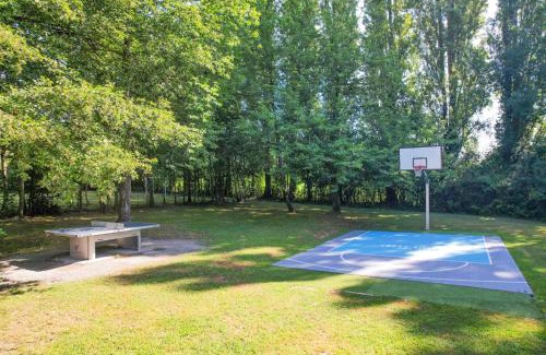 Beaumont-les-Autels House | Crazy Villa Moulin du Vinet 28 - Heated pool - Basket - 2h Paris - 26p