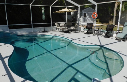 Hoffmann Hills House | Create new memories far from home in the lovely town of Deland