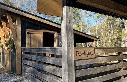 Logan Cabin | Creative Cabins - Hayloft