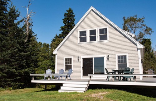 Vinalhaven House | Creeds Cove Cottage on the Reach-Water Access-Deep Water Mooring Available