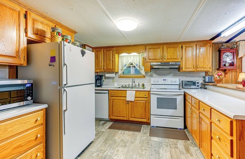 Sylva House | Creek Access & Spacious Yard: Quiet Sylva Home!