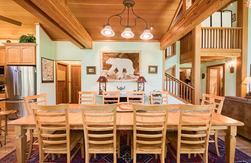 Alpine Meadows House | Creek Side- 4 Primary Suites, Hot Tub, Shuttle to Slopes, Pet Friendly