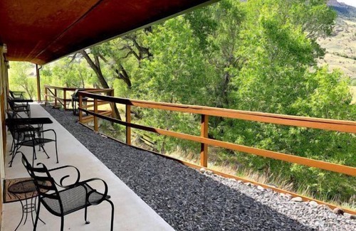 Cody Apartment | Creek Side Cabin #2- Wapiti Valley, steps from Trout Creek