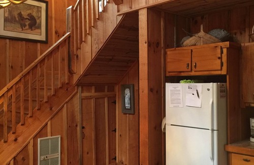Hayesville Cabin | Creekfront on Tusquittee Creek Cozy 1BR/1BA Sleeps Four