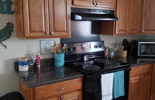 Murfreesboro Condo | Creekside # 4 - Your Home Away from Home!