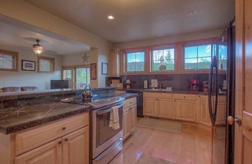 Vista Point House | Creekside Breckenridge Gem: Hot Tub and Fire Pit