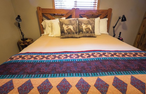 De Beque Cabin | Creekside Cabin at The High Lonesome Ranch